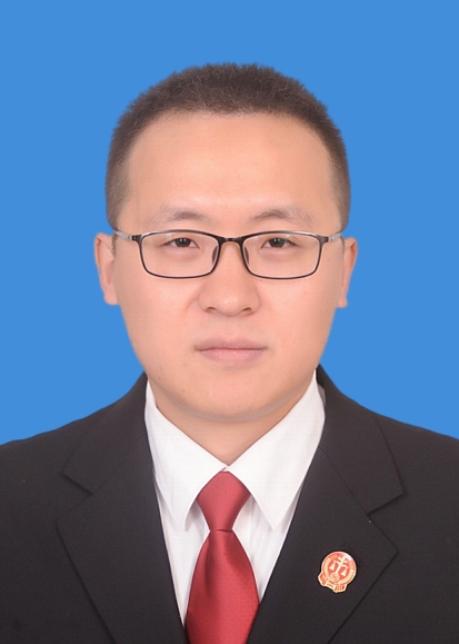 高巍