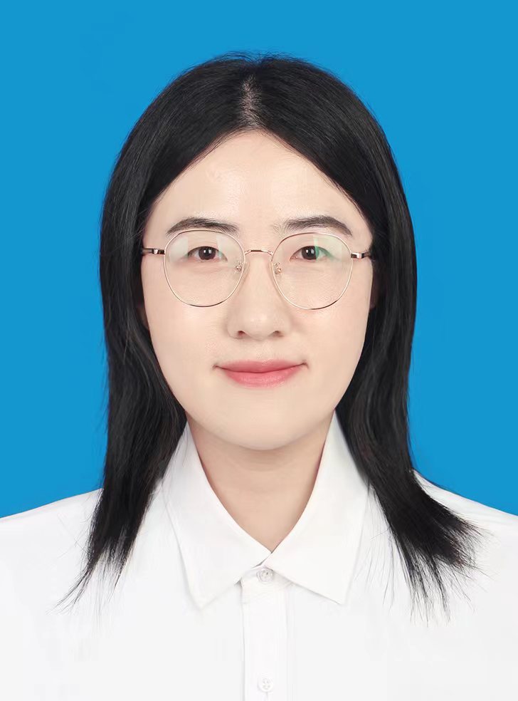 秦佳妮